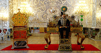    خبر نمایش قالیچه ها و عکس سلفی ناصرالدین شاه در کاخ گلستان